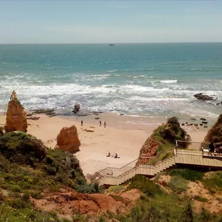 Vue Sur Et Pieds Dans L'eau!