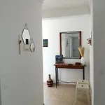 Vue Sur Et Pieds Dans L'eau! * Portimão