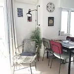 Apartman Vue Sur Et Pieds Dans L'eau!