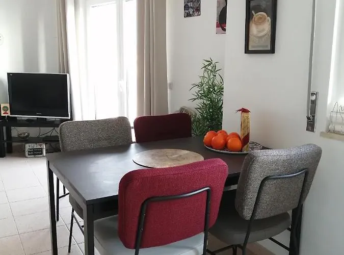 Appartement Vue Sur Et Pieds Dans L'eau! *