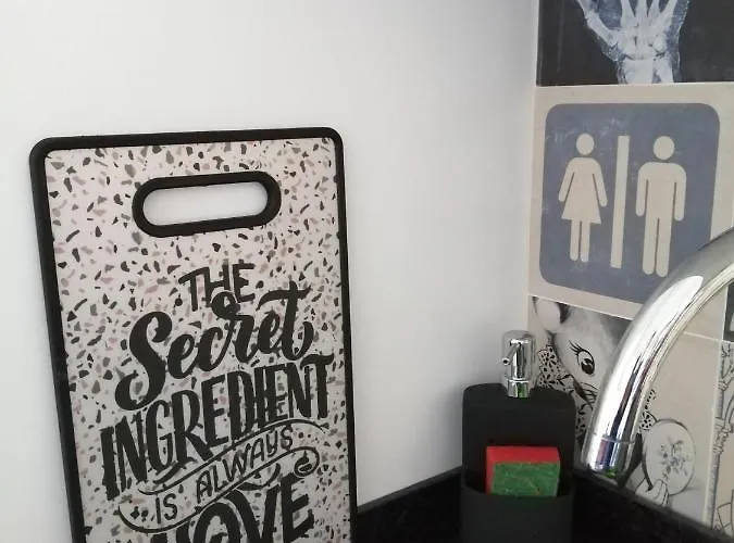 Vue Sur Et Pieds Dans L'eau! Portimão