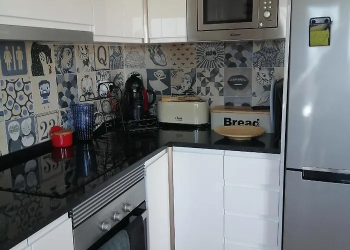 Vue Sur Et Pieds Dans L'eau!